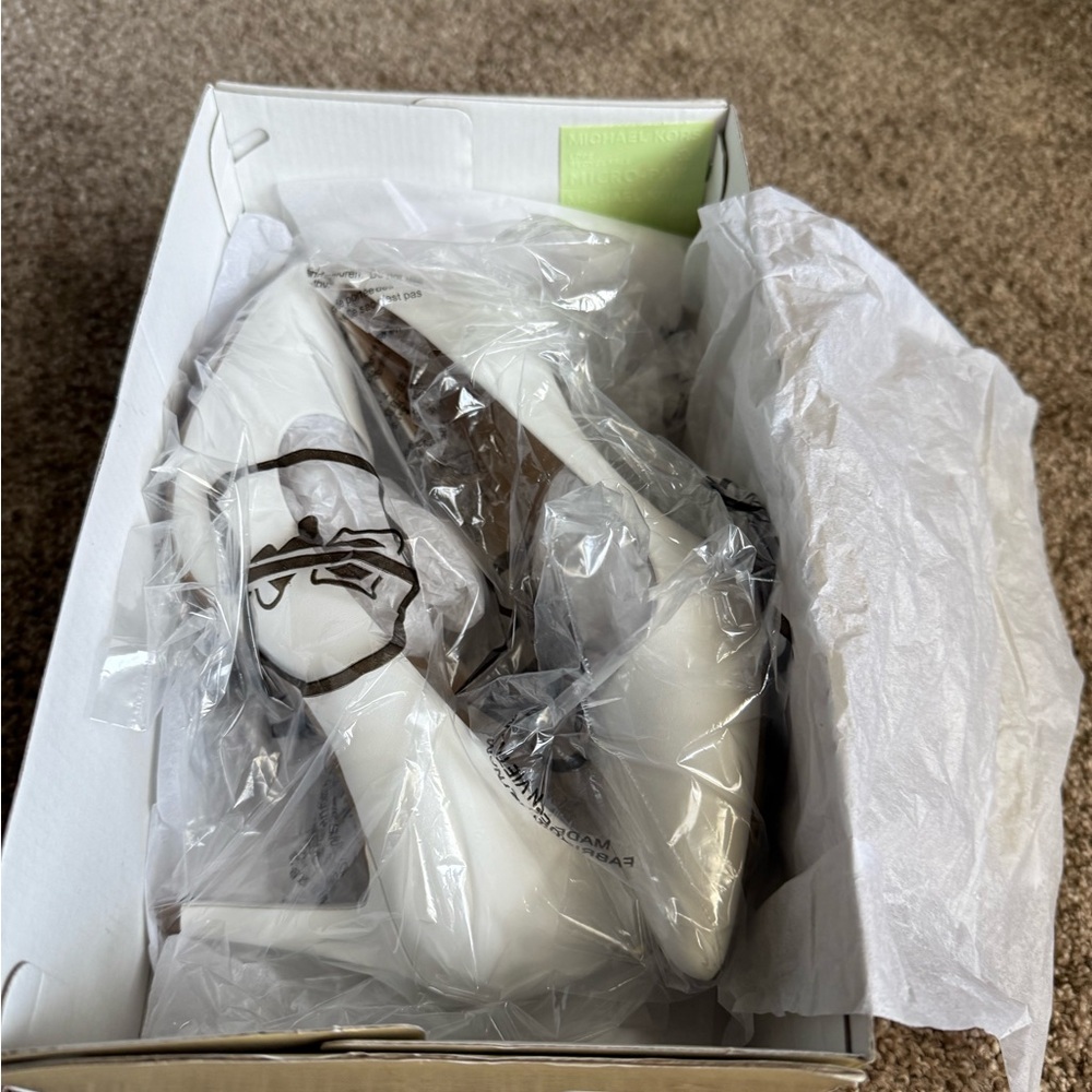 Michael Kors Classic White Heels - Picture 3 of 6